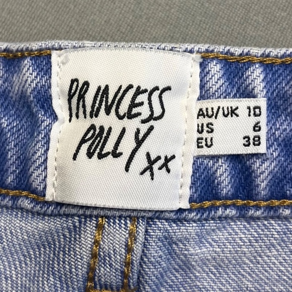 Princess Polly Denim Shorts, Size 6 - Picture 3 of 4